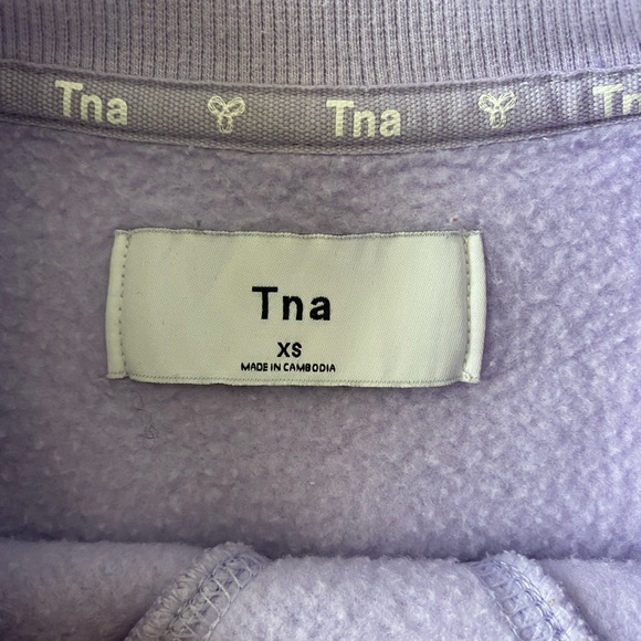 Lavender aritzia TNA pullover crewneck - Picture 3 of 3